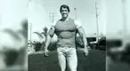 Young-Arnold-Schwarzenegger-in-California.webp