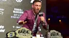 awww.mensjournal.com_wp_content_uploads_2018_10_conor_mcgregor_khabib_ufc229_1.webp