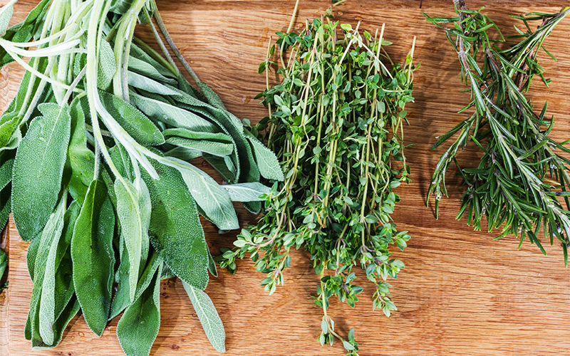 7 Cooking Secrets That Every Lifter Should Know - Fresh Herbs